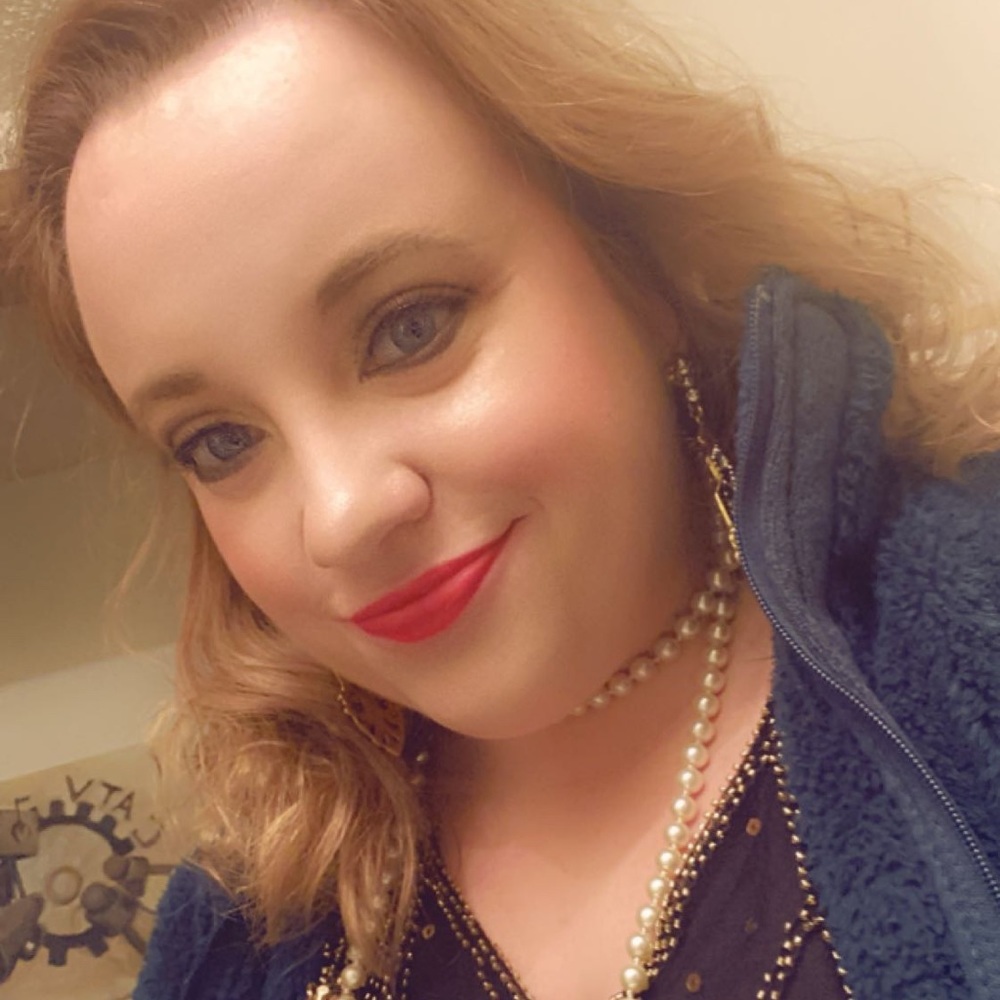 Meet your Posher, Lauren